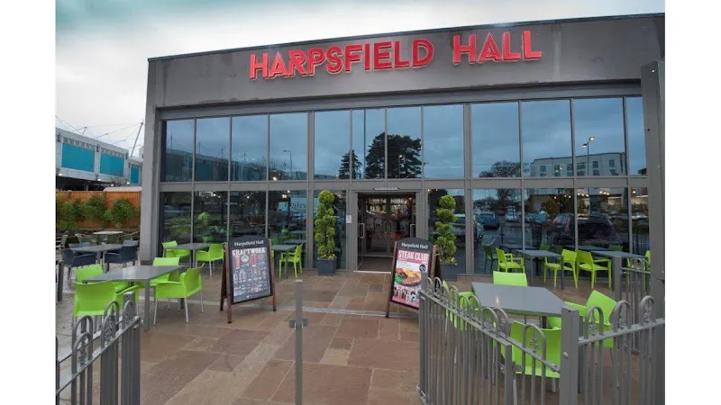 Harpsfield Hall, Hatfield