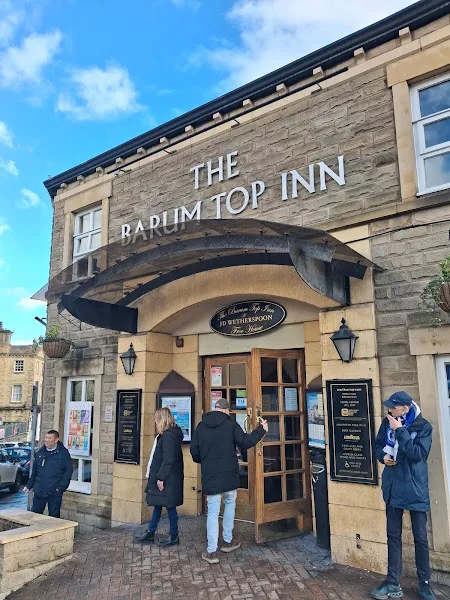 The Barum Top Inn, Halifax