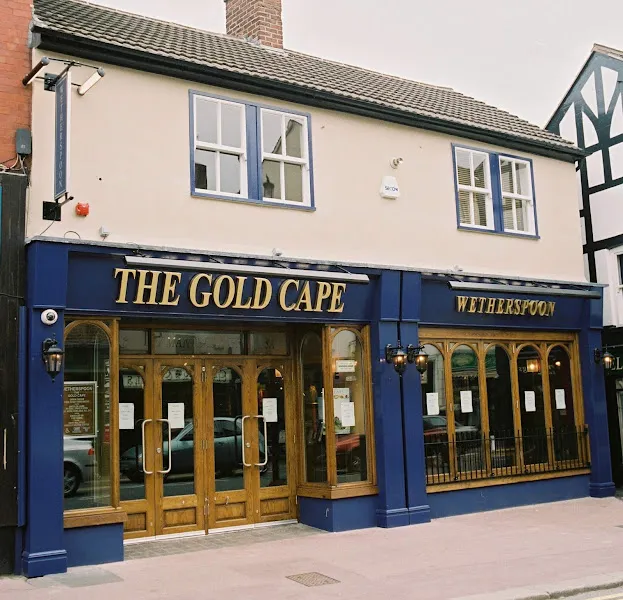 The Gold Cape, Mold