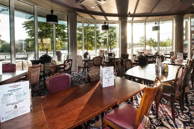The Rocket, Putney
